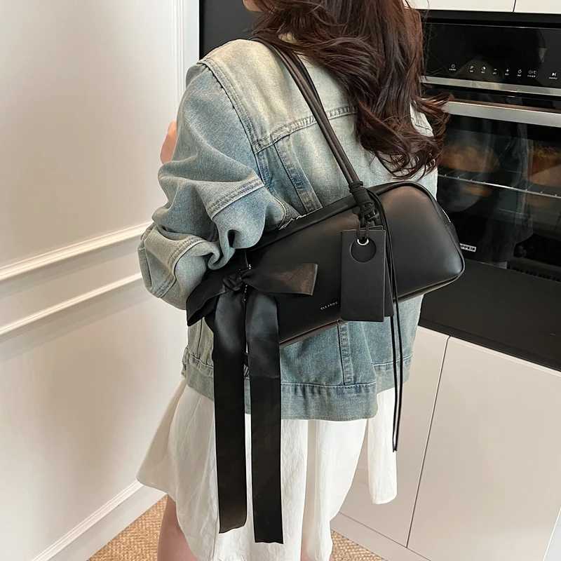 LEFTSIDE Women Ribbon Design Simple Handbags 2025 Spring Fashion Tote Bag Trend PU Leather Ladies Underarm Shoulder Bags Z250903