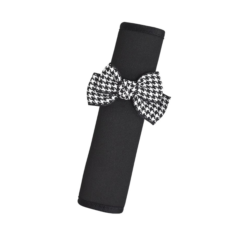 Luxury Designer Leather Car Seat Belt Shoulder Cover Cute Goddess Car Interior Decoration Seat Belt Protective Cover Four Seasons Universal Extension