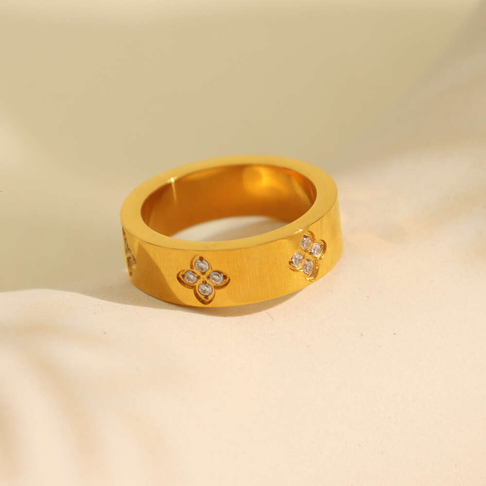 INS Style Simple Versatile Gold-Plated Diamond-Studded Gold Four-Leaf Clover Ring Jewelry