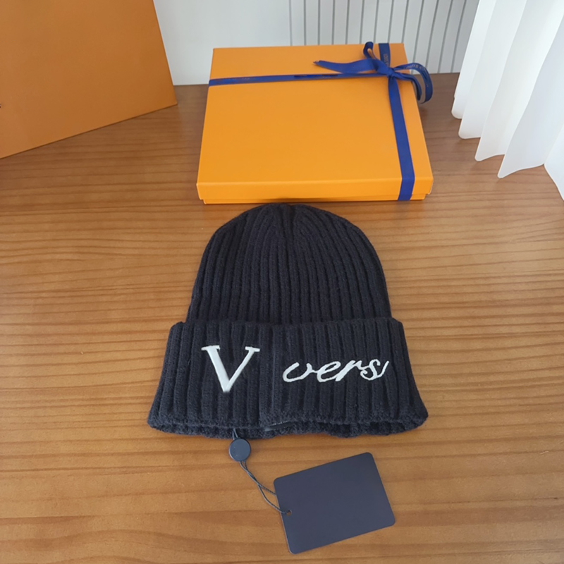 designer beanie women and men New grid letters bonnet hat brim bonnet classic beautiful fashionable autumn and winter wear