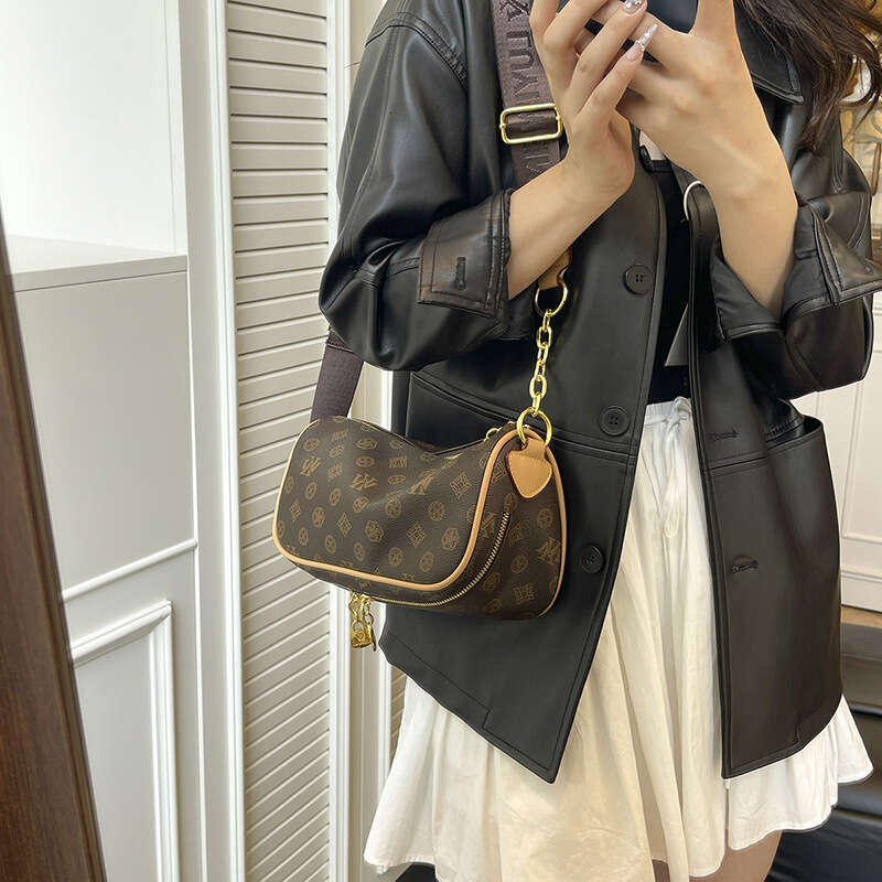 Designer Fashion Shoulder Bags Wide Strap Crescent for Women 2025 New Pattern Printed Ladies Chest Single Shoulder Crossbody Bag