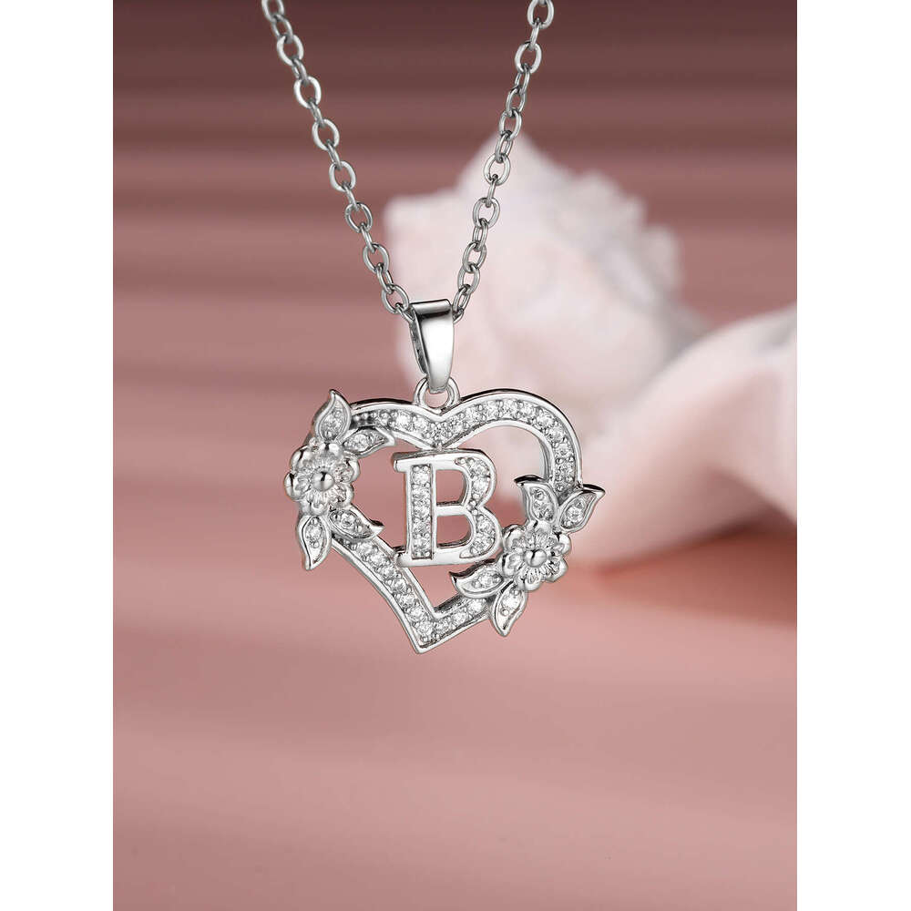 Personalized Gold Heart Initial Necklace 26 Letter CZ Flower Pendant Niche Versatile Jewelry for Women