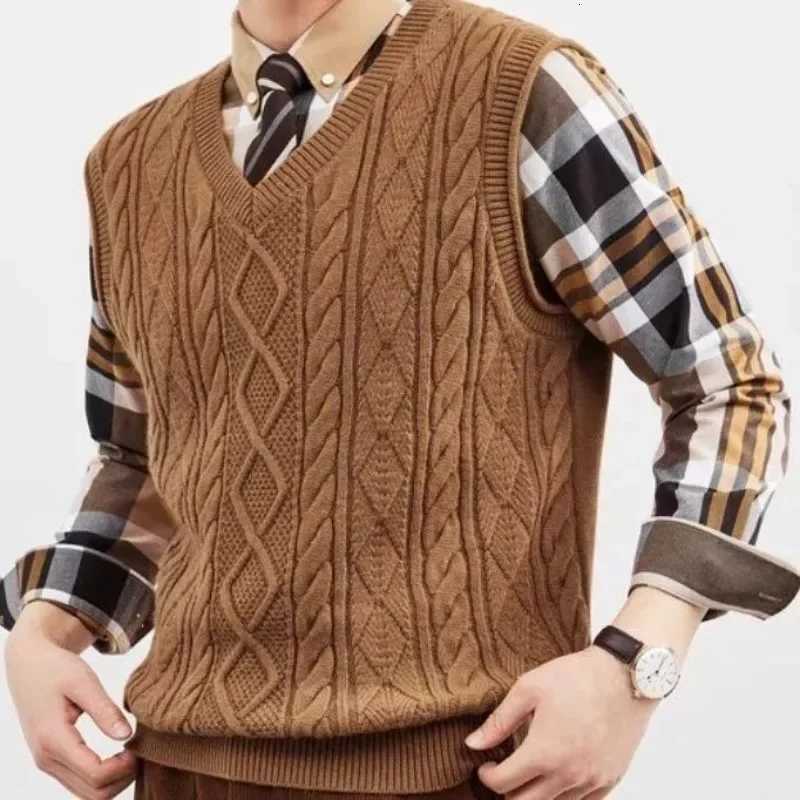 Sweaters Male V Neck Mens Knitted Vest Casual Waistcoat Korean Popular Clothes Designer Top Smooth Style Harajuku Cheap Y2kXJ250904