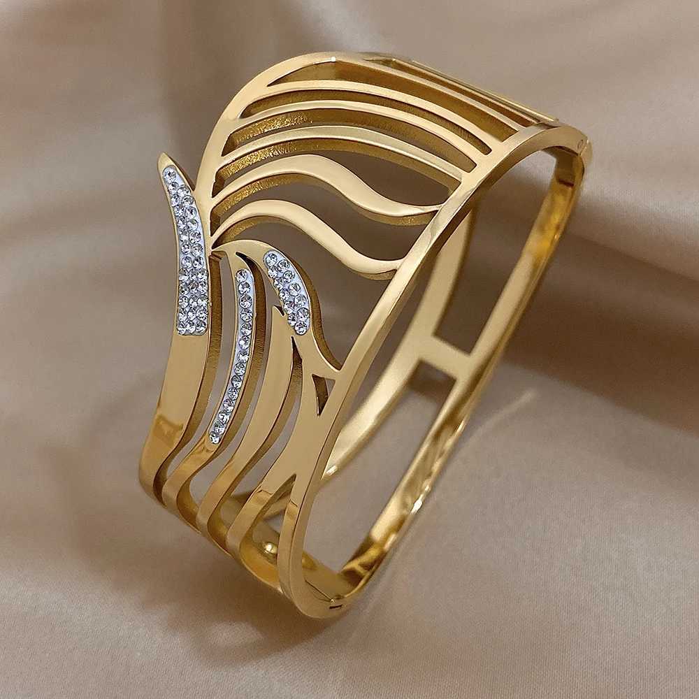 Irregular Geometric Inlaid Rhinestone Chunky Bracelet for Women Unique Design Stainless Steel Cuff Bangles Waterproof Jewelry Y250904