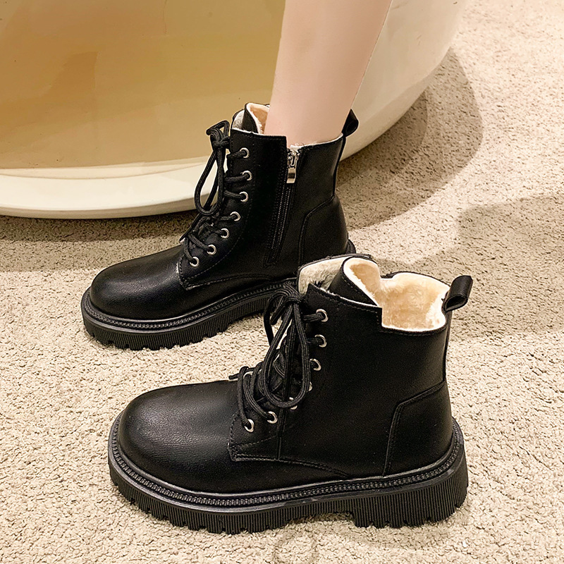 Hot free shipping designer boots for womens Martin Boots black white Winter versatile high top British style thick soled Martin boots