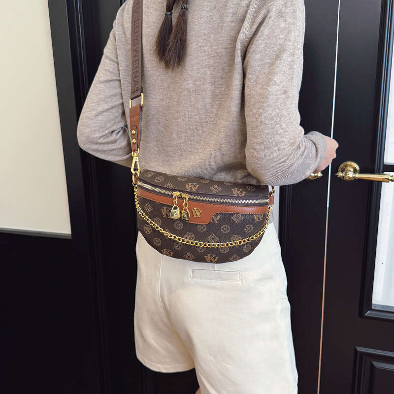 Designer Bags Crossbody Bag for Women Wide Strap Crescent 2025 New Pattern Printed Ladies Trendy Chest Single Shoulder Crossbody Bag with Chain