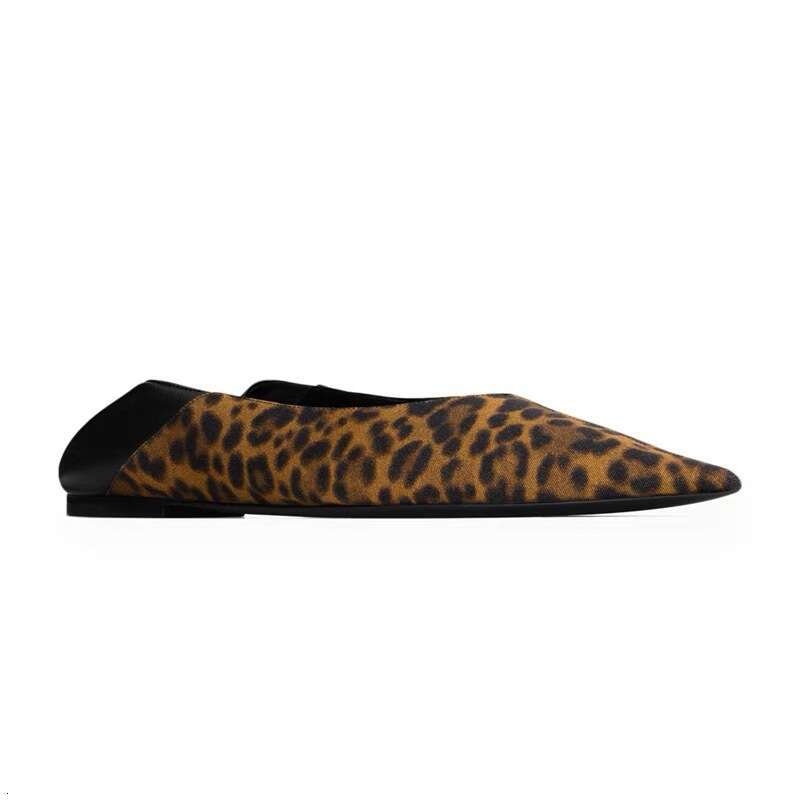 Sheepskin Version ~ French Leopard Print Pointed Toe Single Designer Shoe Women, Versatile Niche Flat Slip-On Ballet Shoes for Outdoor Wear