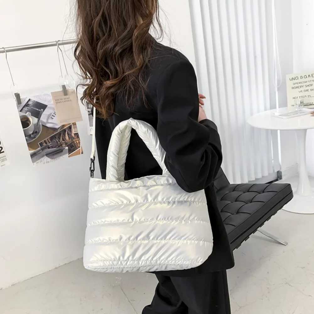 New Puffer Tote Bag for Women Quilted Puffy Handbag Lightweight Down Cotton Padded Shoulder Bag Down Padding Crossbody Handbag Z250903