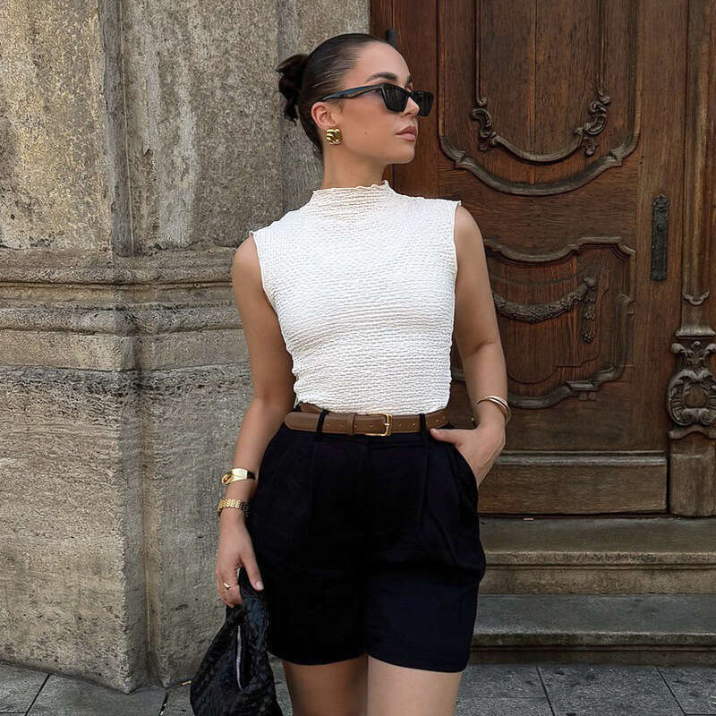 Women's Summer New Comfortable Casual Round Neck Sleeveless Vest Short Solid Color Top