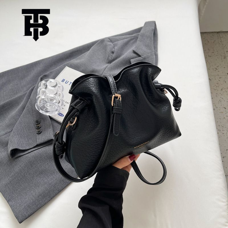 TB BHULAMTE Korean Retro Fashion Small Bag for Women 2025 New Autumn Designer s bag Winter Pleated Cloud Bag Niche Texture Crossbody Bucket Bag