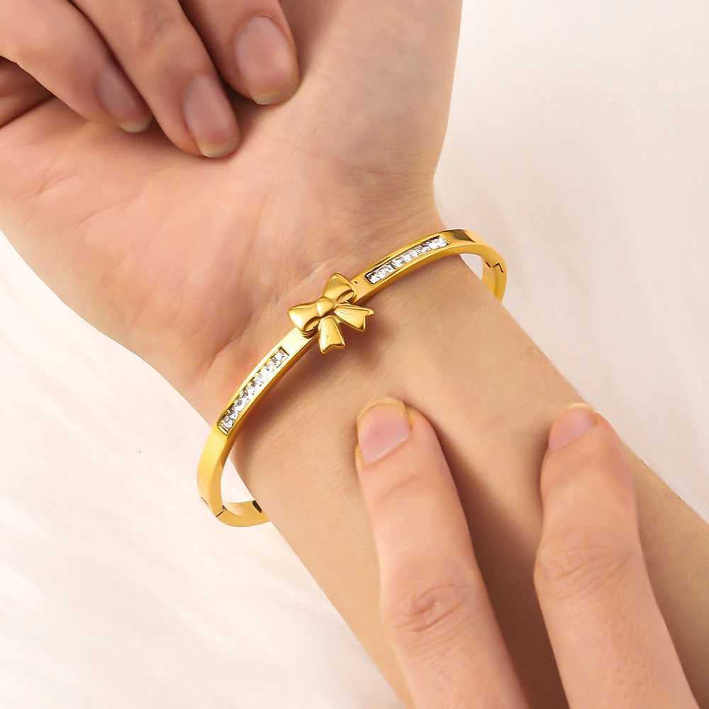 ZHIRUI Stainless Steel Gold Color Metal Cuff Bracelet Wens Luxury Shining Zircon Bracelet Daily Wrist Jewelry Y250904