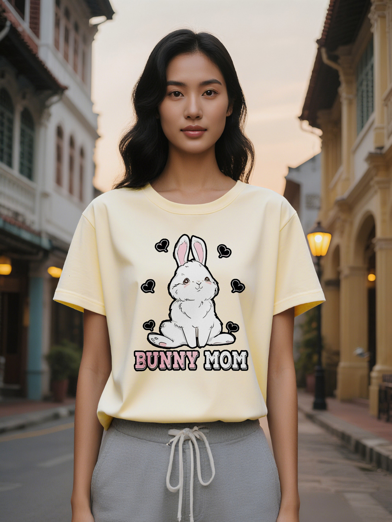 Large XL Women's Casual Versatile Round Neck T-Shirt with Rabbit Heart Print Design, a Great Gift for Women Plus Size