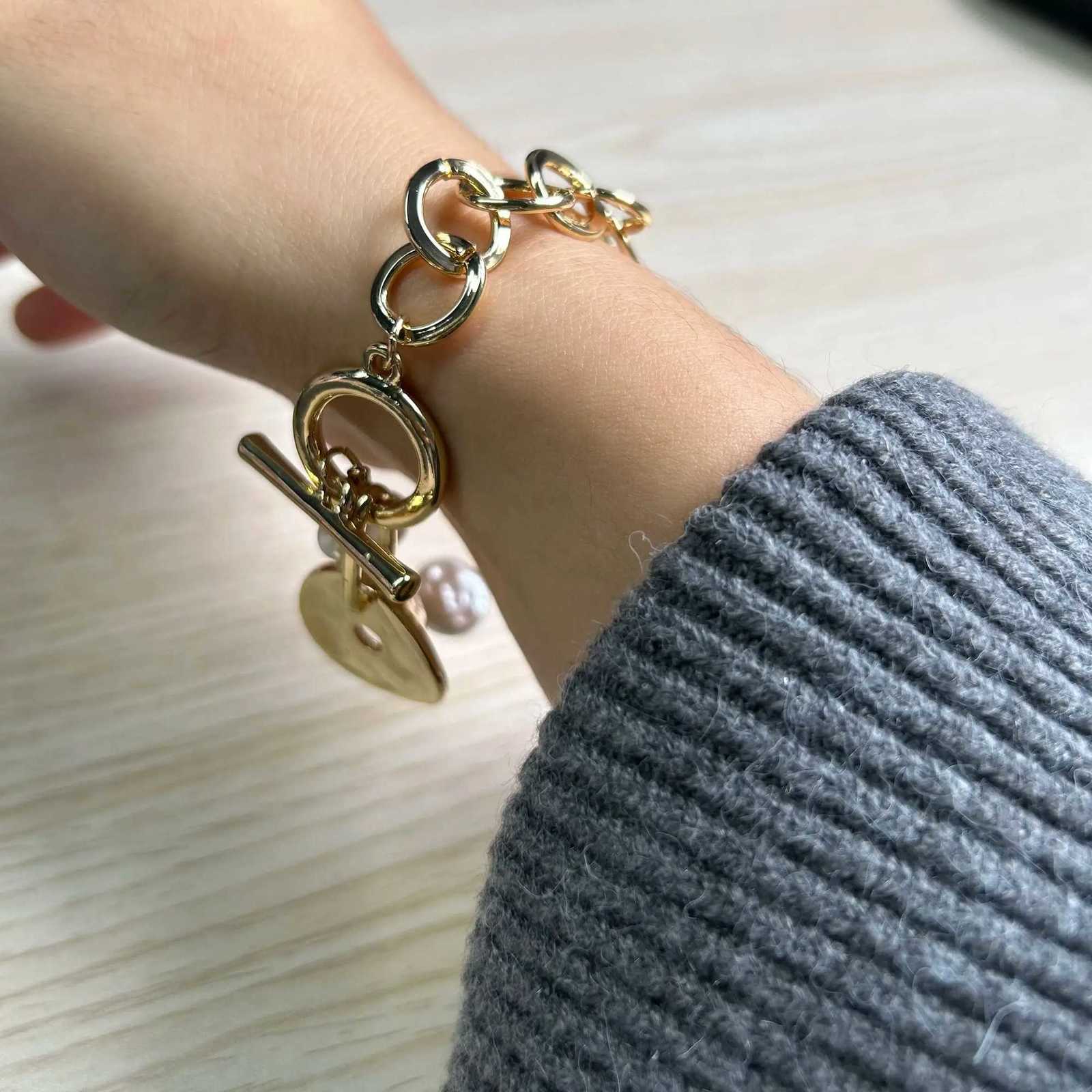 Flashbuy Gold Color Irregular Round Metal Pendant Bracelet for Women Charm Pearl Thick Chain Bead Wrist Fashion Jewelry Y250904