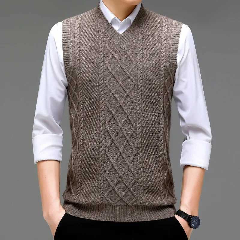 Stylish Vneck Jacquard Knit Sleeveless Sweater Vest for Men Middleaged Men Fashion Solid Color Warm TopXJ250904