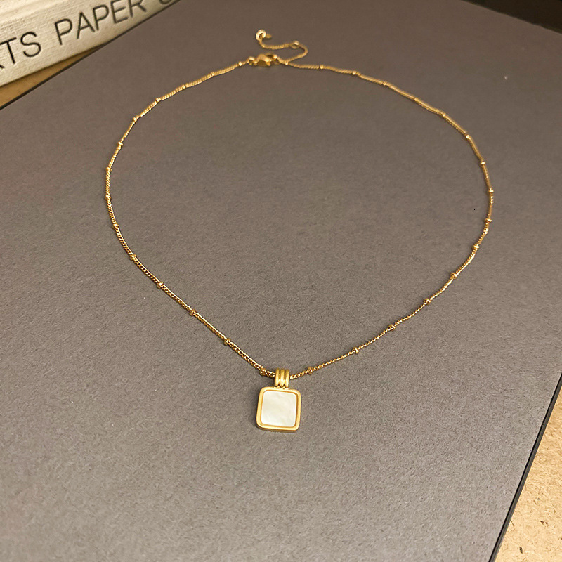 Minimalist Versatile Square Necklace Niche Light High-End Clavicle Chain Fashionable Cool Style Jewelry for Women