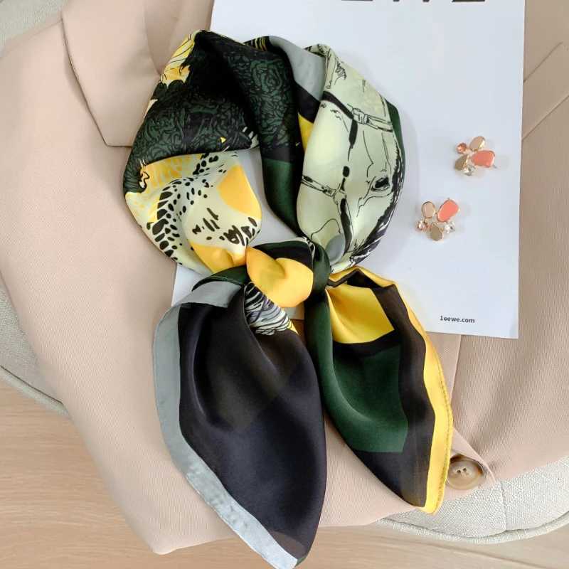 Designer 70*70cm Spring Autumn Lady Beach Silk Scarf New Sty scarf Wen Fashion Square shawl wrap Luxury foard band muffr G250904