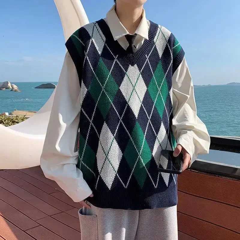Waistcoat V Neck Solid Color Sweater Man Sleeveless Korean Style Smooth High Quality Vintage Casual Cashmere Knit Vests for MenXJ250904
