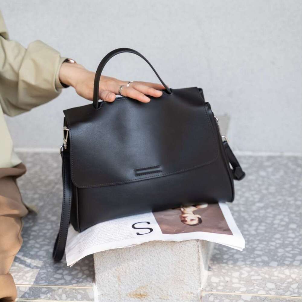 Tote Large Capacity Women Genuine Leather New Style High-end Commuter Handbag Fashion Versatile Shoulder Bag designer bag B5