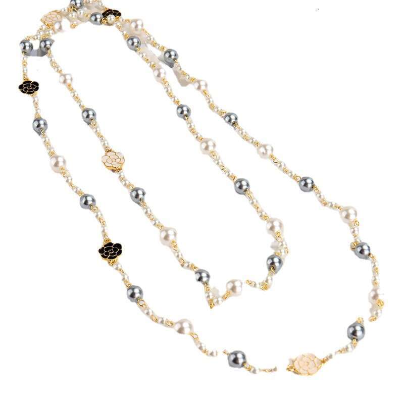 Long Necklace for Women Korean Fashion Multi-layer Rose Glaze Petal Pendant Personalized Decoration Autumn Winter Sweater Chain