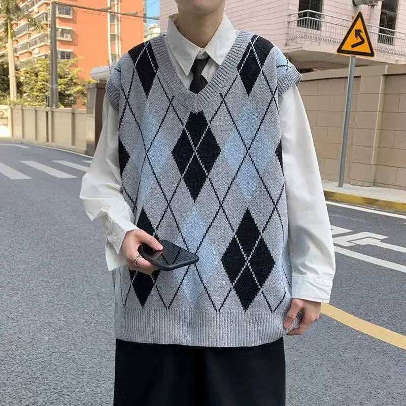 Waistcoat V Neck Solid Color Sweater Man Sleeveless Korean Style Smooth High Quality Vintage Casual Cashmere Knit Vests for MenXJ250904