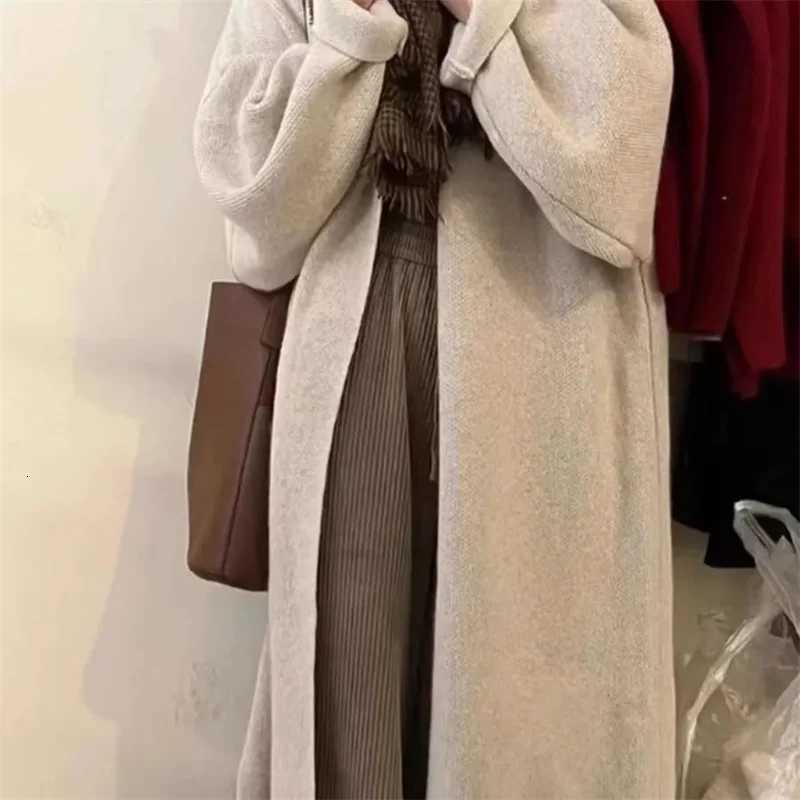 Lazy Style Mid Length Knee Length Knitted Cardigan Sweater for Autumn and Winter Loose and Niche Design Coat Feeling Soft Jacket M250904