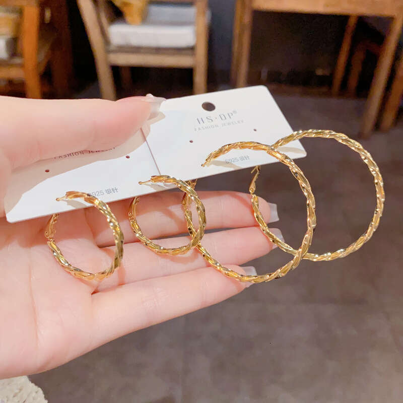 DH collections European - American Style Exaggerated Large Geometric Ear Hoops for Women.