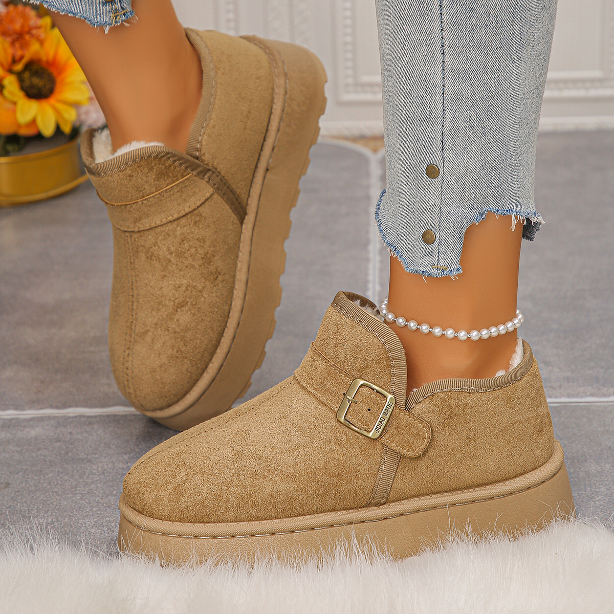 Thick-soled cotton women's fall/winter padded casual short boots for snowy weather