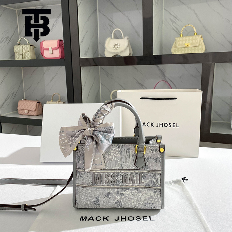 TB Designer S Bag BHULAMTE One-piece Dropshipping Large Capacity Printed Commuter Tote Bag 2025 New Embroidered Handheld Small Square Bag Wholesale