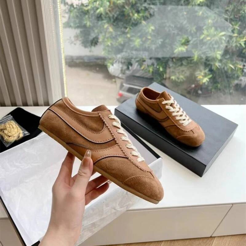 German Training 2025 New Genuine Leather Sneakers Flat Lace-up Retro Large Size Forrest Gump Shoes Women ddmysaturn
