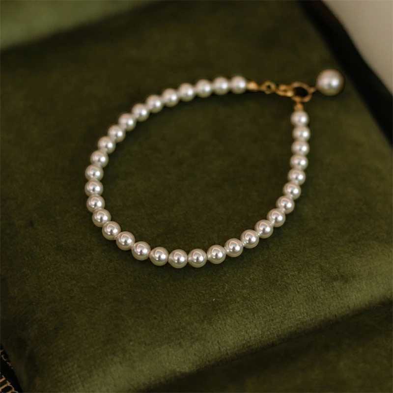 French Retro Simple Artificial Pearl Bracelet For Women Fashion Versatile Temperament Bracelet Birthday Gift Y250904