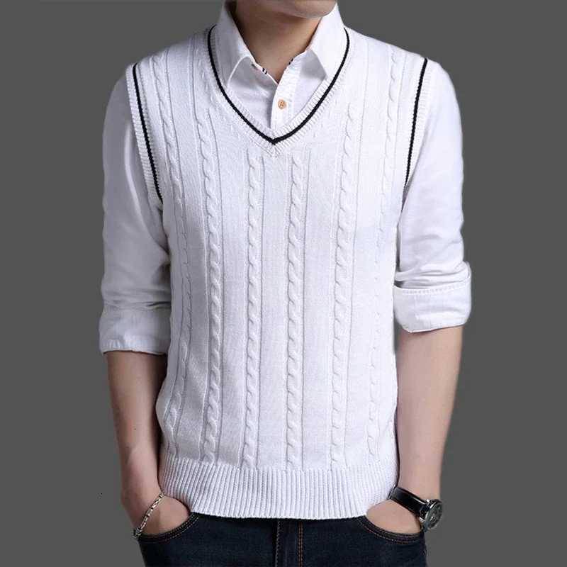 Black V Neck Waistcoat Solid Color Knit Vests for Men Korean Fashion Autumnr and Winter Sweater Man Open Cable Popular ClothesXJ250904