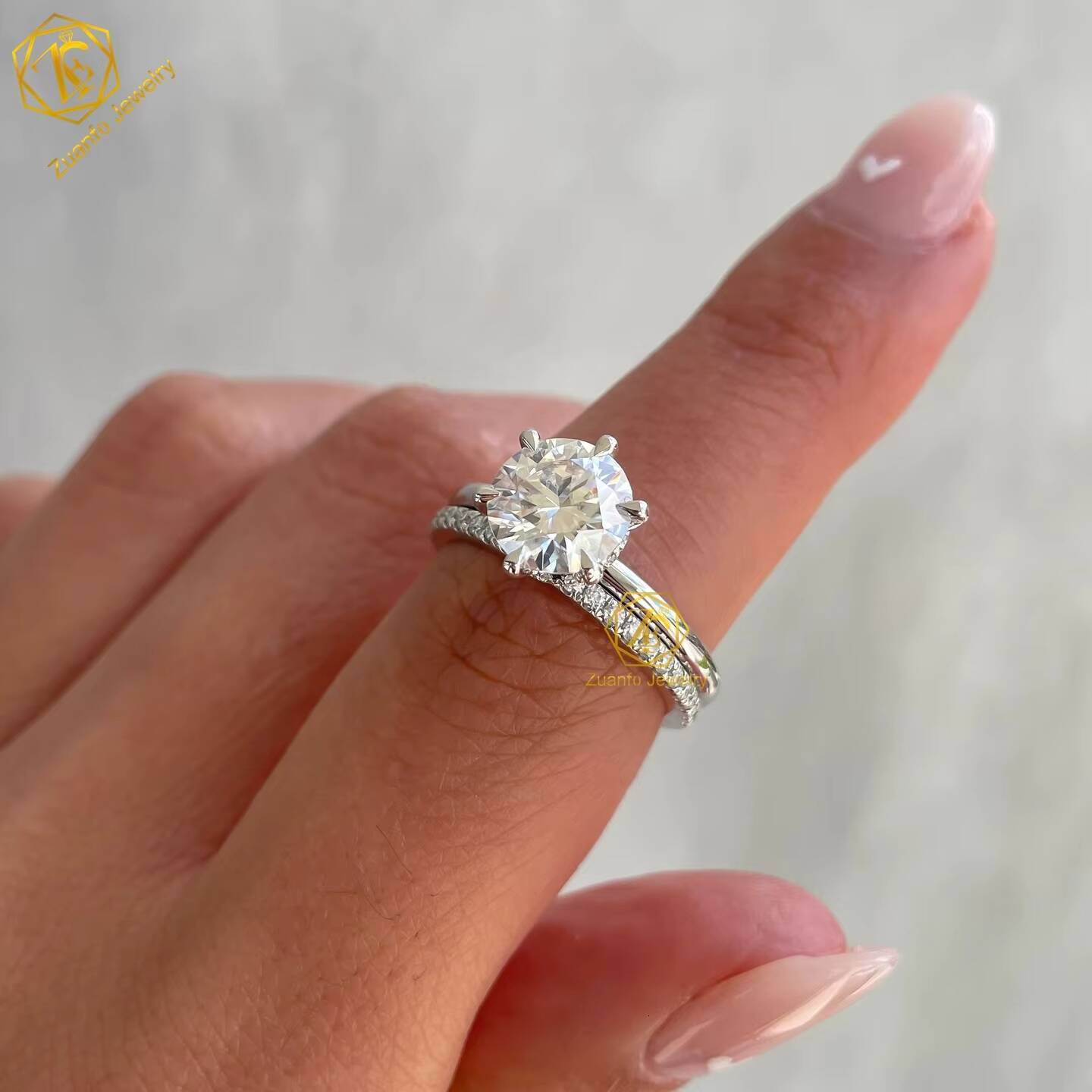 Customize GIA IGI Certified 1 Moissanite HPHT Lab Diamond Ring Jewelry AU750 18K Lab Grown Diamond Engagement Ring Women