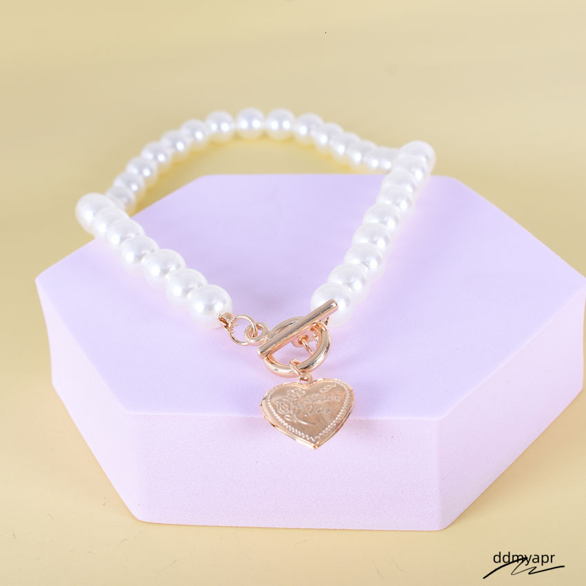 Europe And The United States Cross-Border Jewelry Ddmyday Love Pearl Retro Necklace Female Fashion Temperament One Word Buckle Opening Collarbone Chai