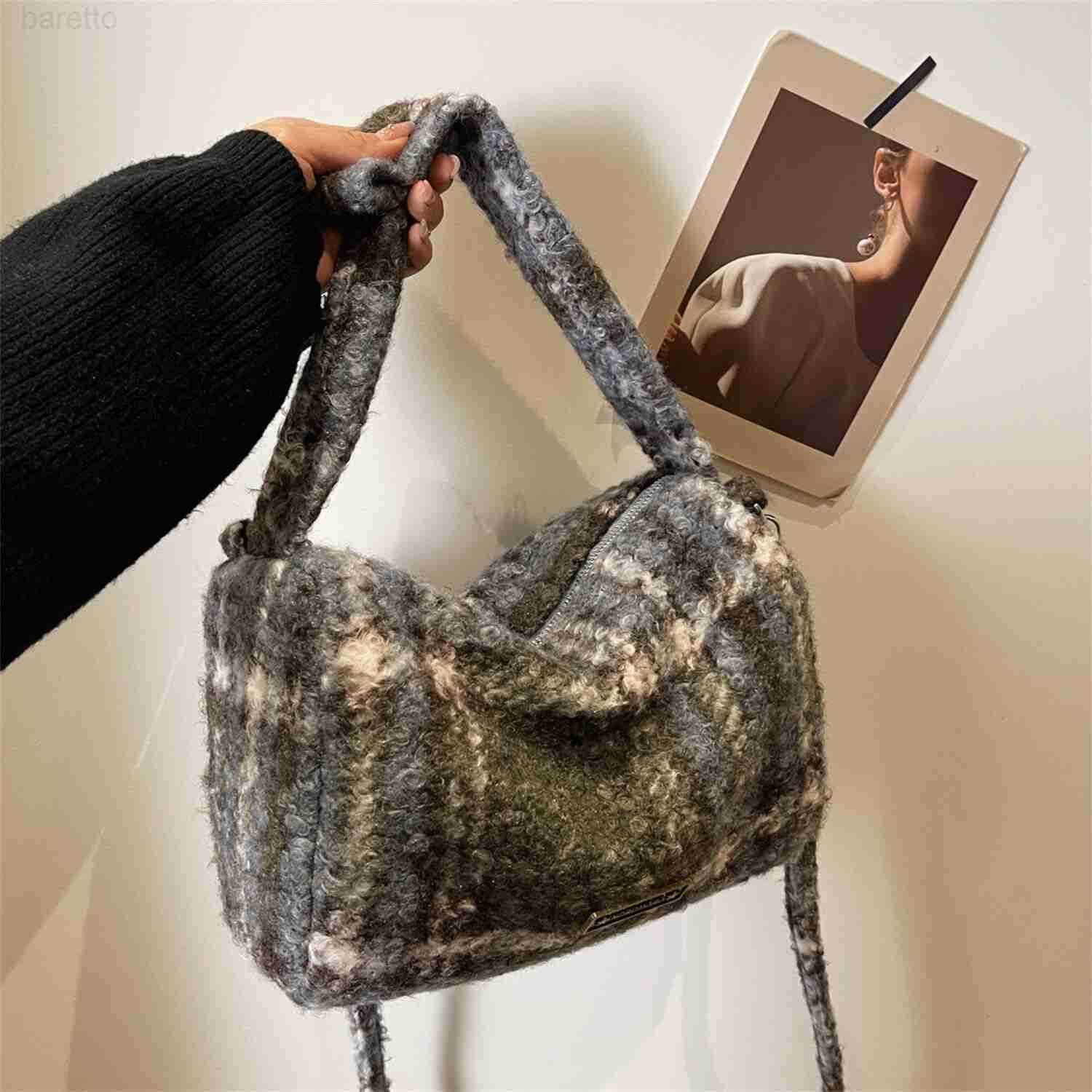 Trendy Plaid Purses and Handbags for Women Woolen Shoulder Crossbody Boston Bags M250904