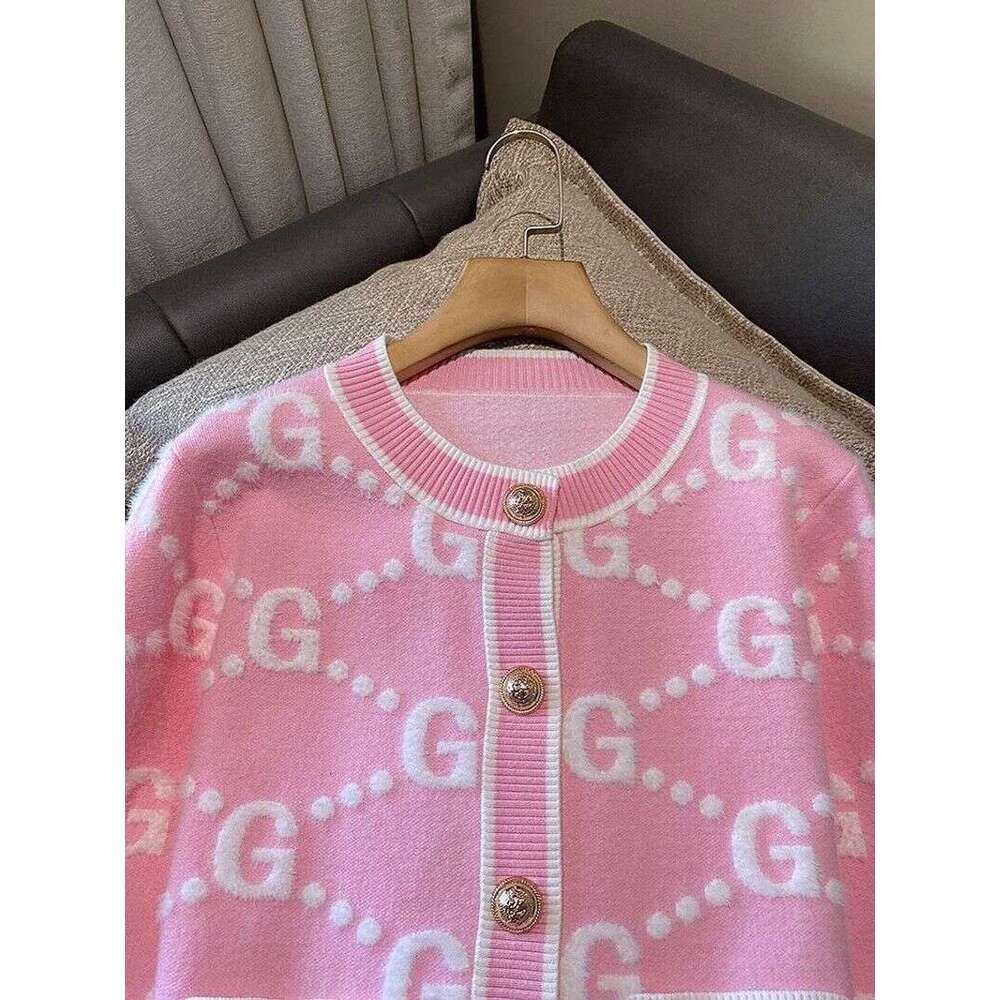 Pink Soft Sticky Autumn/Winter Thickened 2024 New Sweet Aging Small Fragrant Style Knitted Sweater Cardigan Casual Top