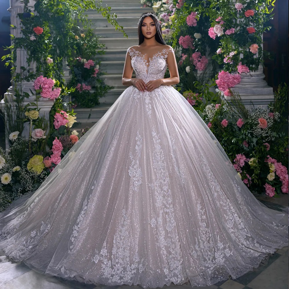 Luxury Sheer V-Neck A-line Wedding Dress Delicate Beading Pearls Aplliques Lace Sleeveless Bridal Gowns Floor-length Court Train