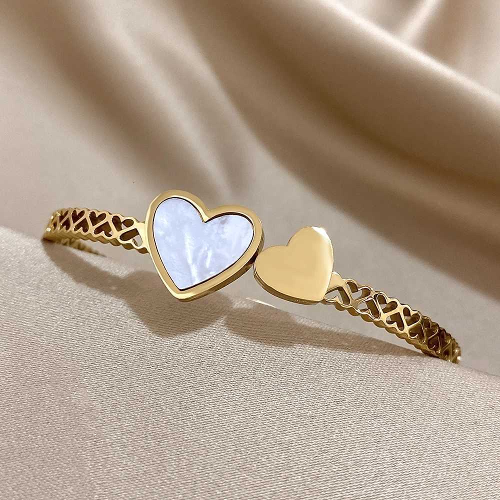 Stainl Steel Inlaid Shell Double Heart Cuff Bangles for Women Fashion Gold Color Bangle Bracelet Valentines Day Jewelry GiftXJ250904