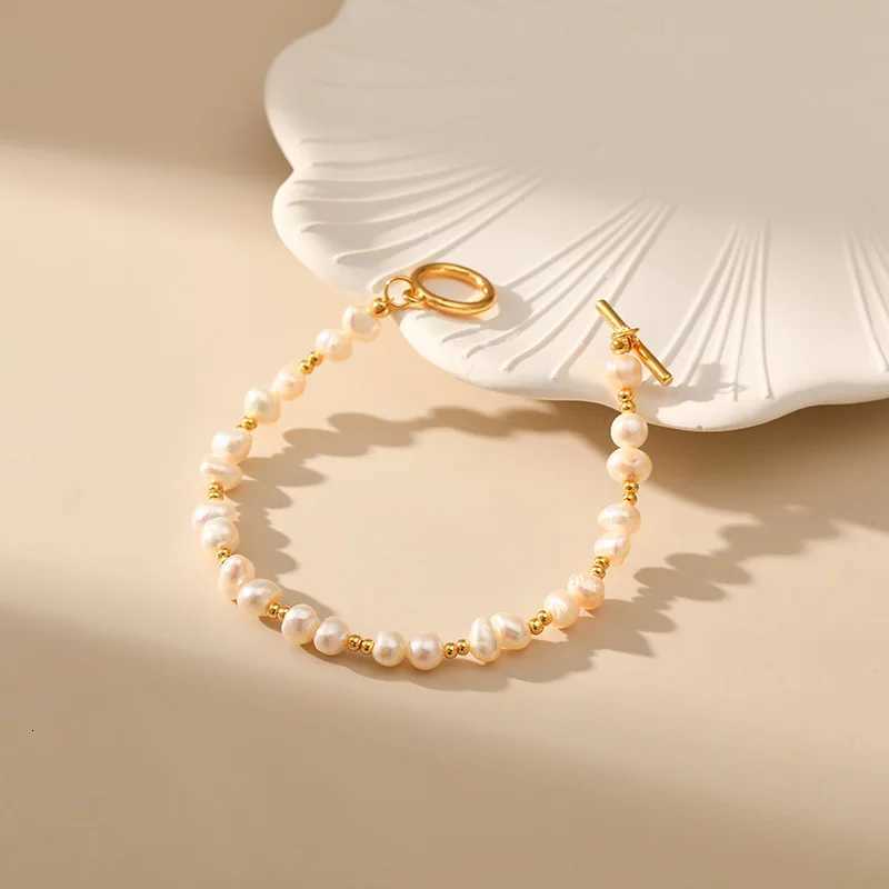 Summer New Fashion Natural Pearl Bracelet for Women Stainless Steel OT Buckle Bangles Korean Design Jewelry Accessories Y250904