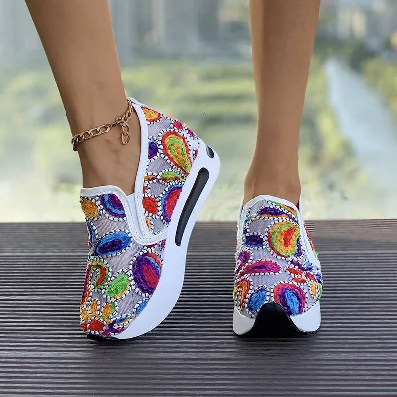 Spring Autumn Slip on Casual Shoes for Embroidery Thick Platform Sneakers Women Breathable Mesh Loafers ddmysaturn