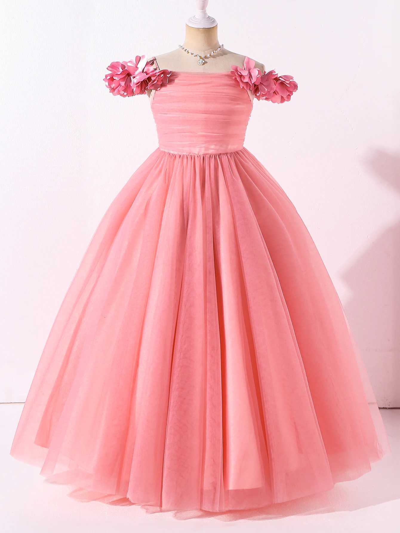 2025 New Childrens Birthday Dress 3D Flower Strapless Gown Childrens Stage Performance Outfit Flower Girl Princess Skirt Z250904