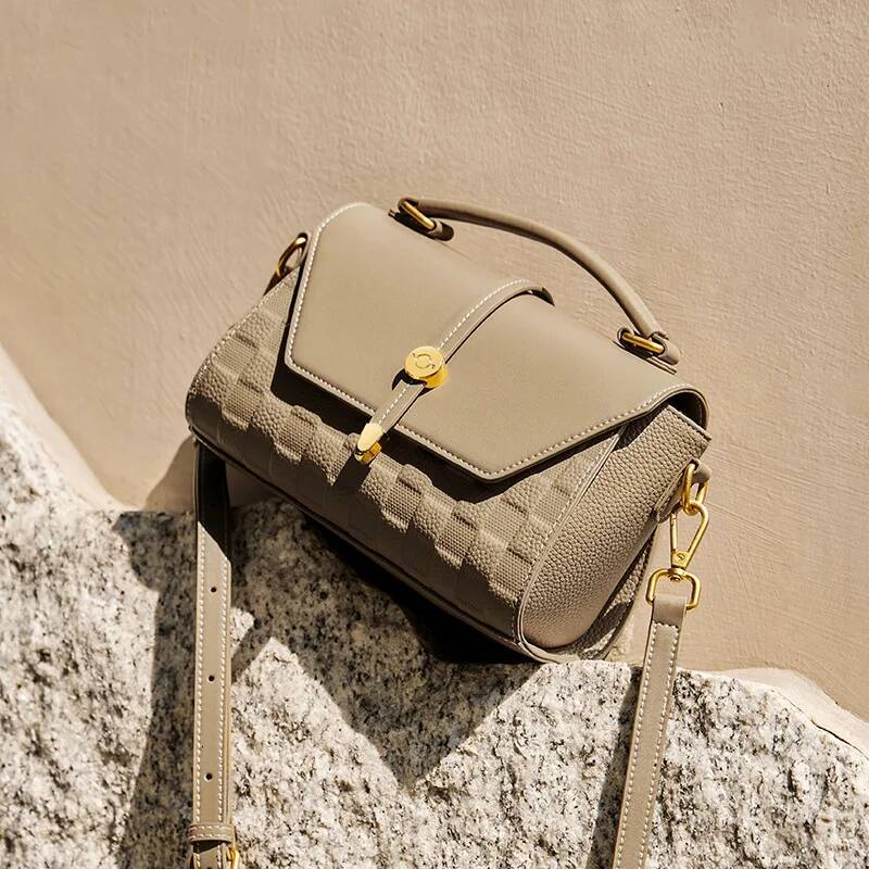 Women's 2025 new light handbag Qixi gift leather crossbody women's bag