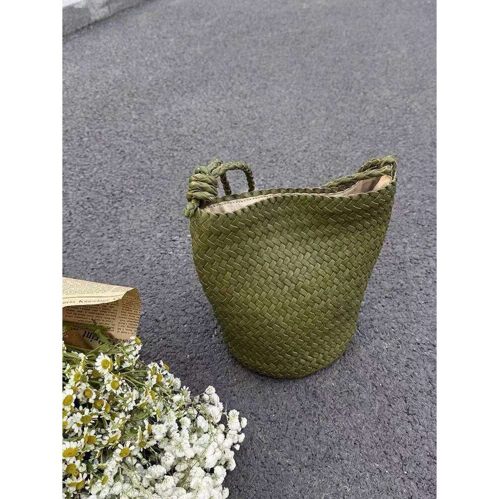 Designer Bags Handwoven Women's Oulder Crossbody Buet Bag Mat High-End Artificial Leather Faionable Casual Pure Color Hot Selling