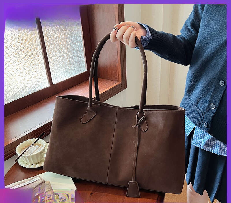 Korean Style Winter New Suede Tote Large Capacity Commuter Handbag Underarm Versatile Magnetic Buckle Shoulder Bag for Women