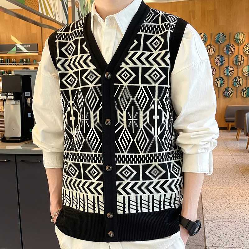 Mens Fashion Knitted Vest Vneck Button Down Sleeveless Jacket Mens Y2K Clothes Spring Autumn Trendy Casual VestsXJ250904