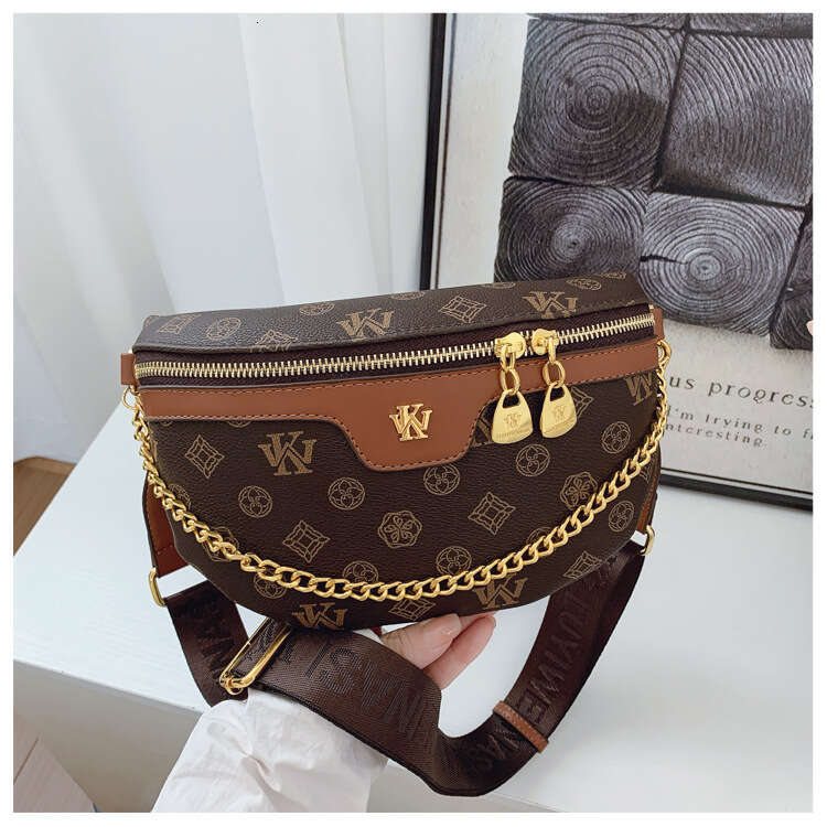 Designer Bags Crossbody Bag for Women Wide Strap Crescent 2025 New Pattern Printed Ladies Trendy Chest Single Shoulder Crossbody Bag with Chain
