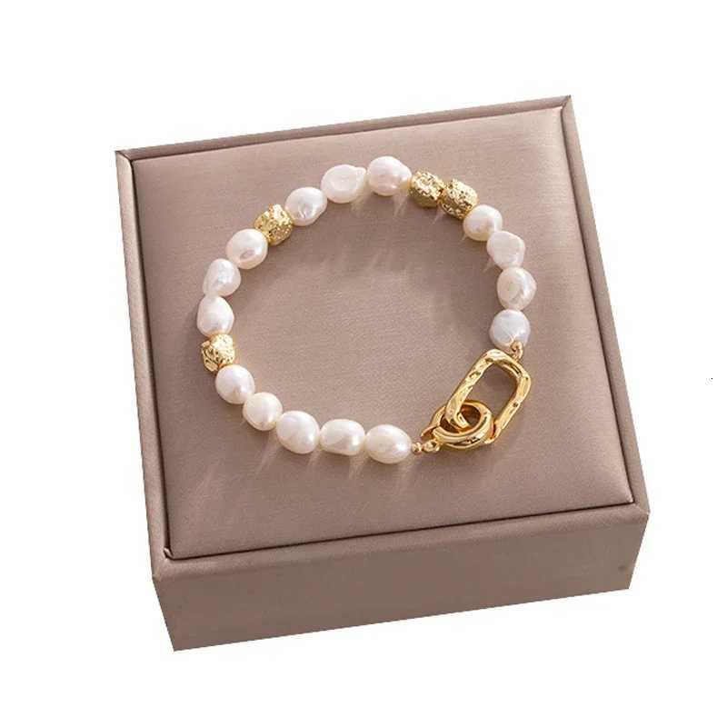 Natural Baroque Freshwater Pearl Bracelet Elegant Gold Color Charms Bangles for Women Luxury Personality Jewelry Y250904