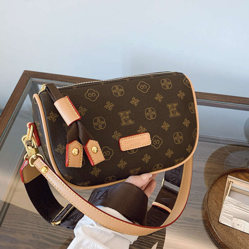 2025 New Designer Bags Wide Strap Pillow Bag 2025 New Pattern Printed Lightweight Shoulder Elegant Casual Crossbody Bag for Women