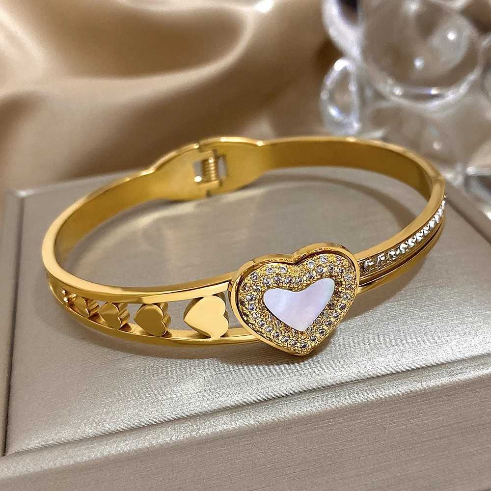 Stainless Steel Inlaid Shell Hollow Cuff Bangles for Women Fashion Gold Color Bracelet Valentines Day Gift Y250904