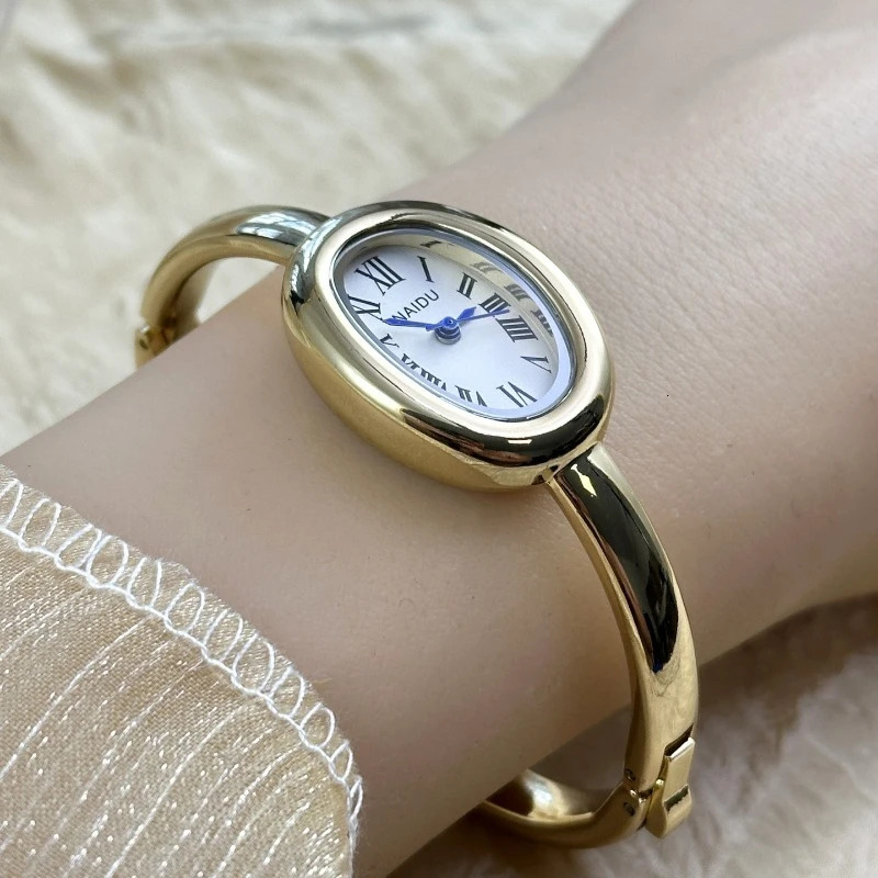 Famous Bracelet Watch Stainless Steel Strap Gold Watch Fashion Small Dial Ladies Girl Gift Wristwatches Relojes Para Mujer250904