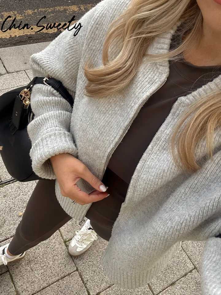 Vintage Knit Women Cardigan Casual Full Slve Zipper O Neck Pleated Solid Lady Sweater 2025 Autumn Fashion Female Knitwear S250904